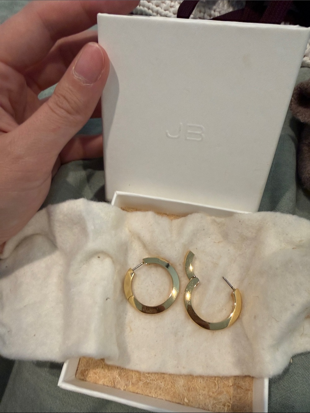 Jenny Bird Gold Hoop Earrings with Embossed White Jewelry/Accessory Box